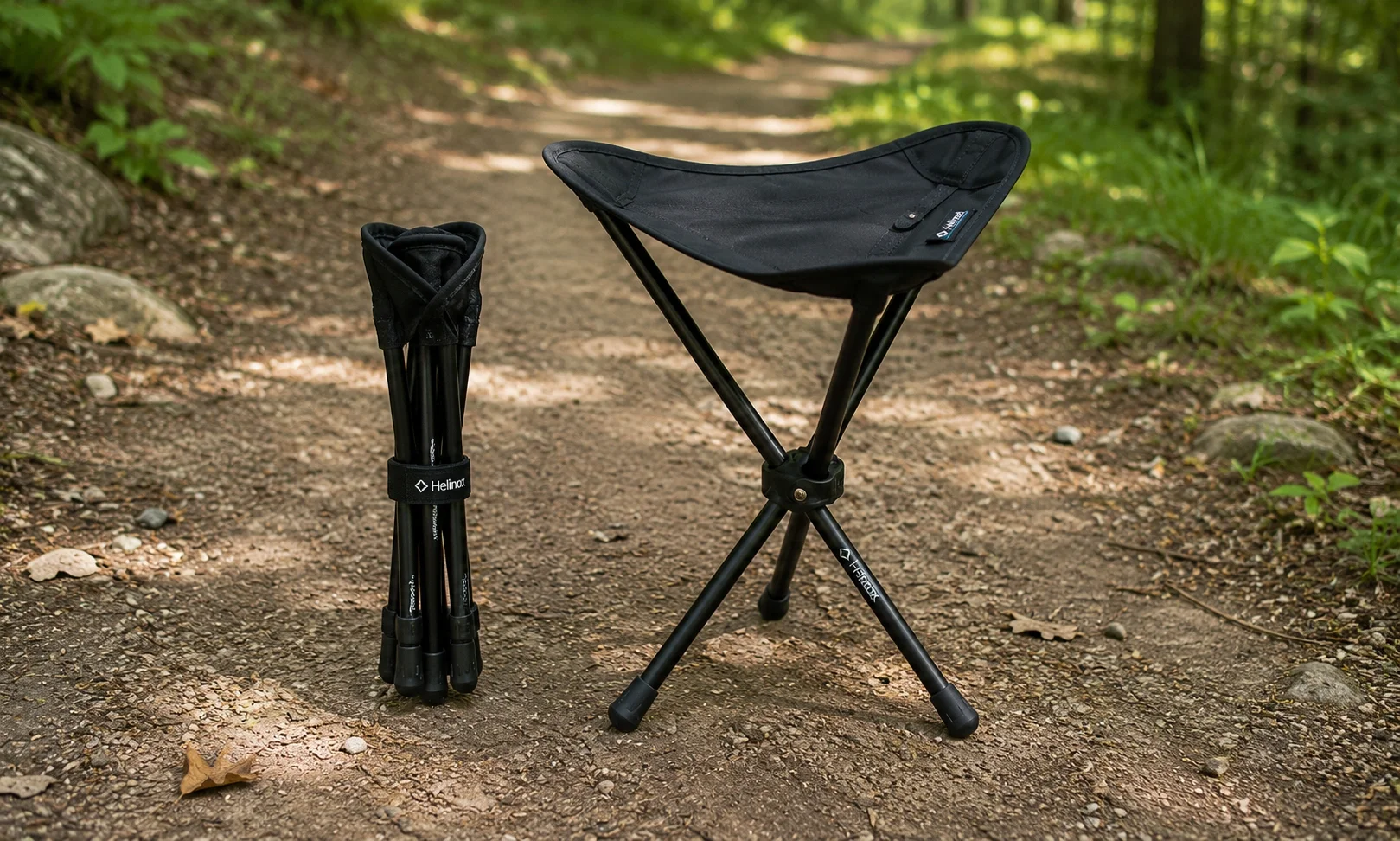 Compact camping stool folded and portable